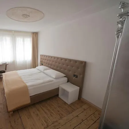 Hotel Sir Thomas Bed And