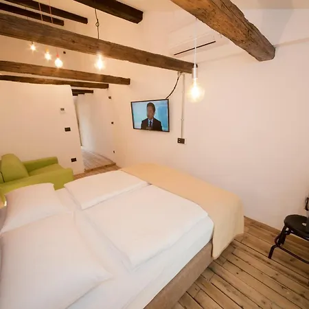Hotel Sir Thomas Bed And Bozen