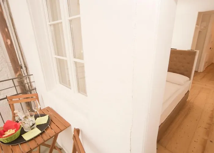 酒店 Sir Thomas Bed And 2*