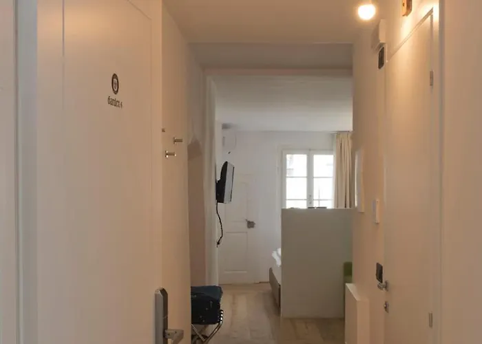 酒店 Sir Thomas Bed And 2*